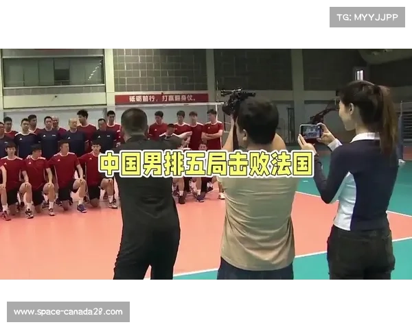 美国U21男排创历史突破勇夺世锦赛季军展现青年风采 美国U21男排创历史突破勇夺世锦赛季军展现青年风采